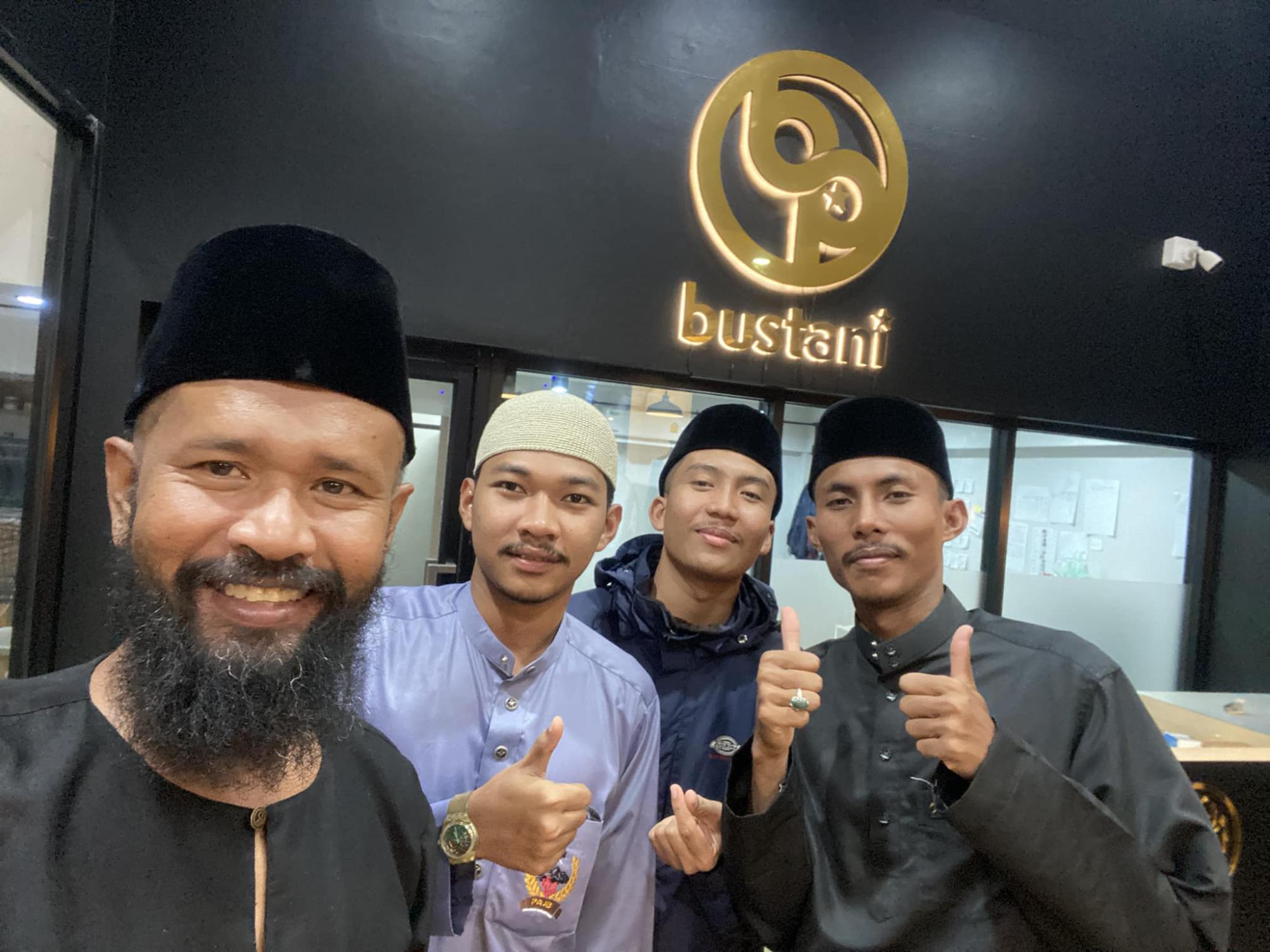 ‘Bustani’ แบรนด์เสื้อผ้าคนปาตานี หวังสร้างเศรษฐกิจชายแดนใต้ เจาะตลาดอาเซียน 