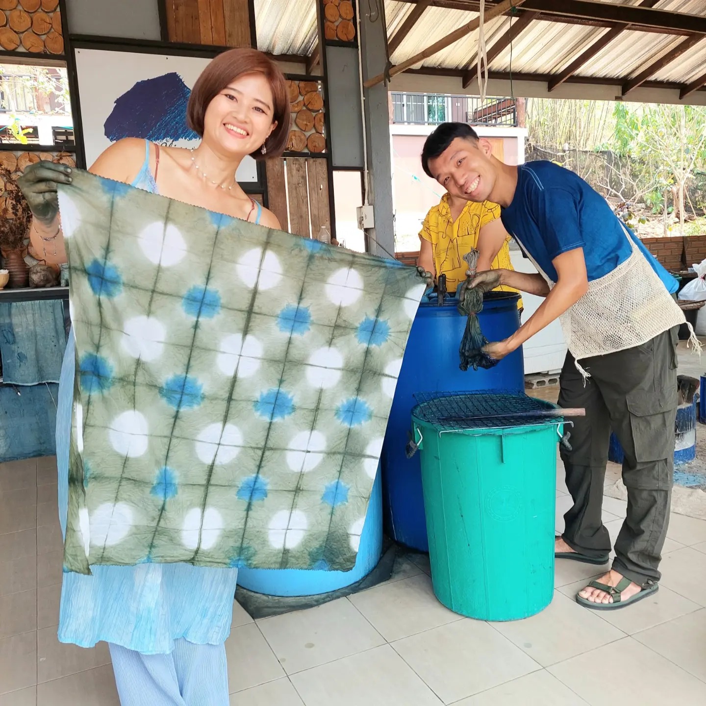 'สตูดิโอ เชียงดาวบลู' พื้นที่เรียนรู้การทำผ้ามัดย้อมครามแบบครบวงจร 